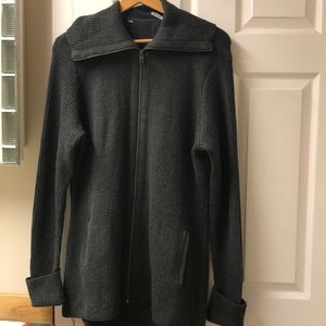 Athleta sweater